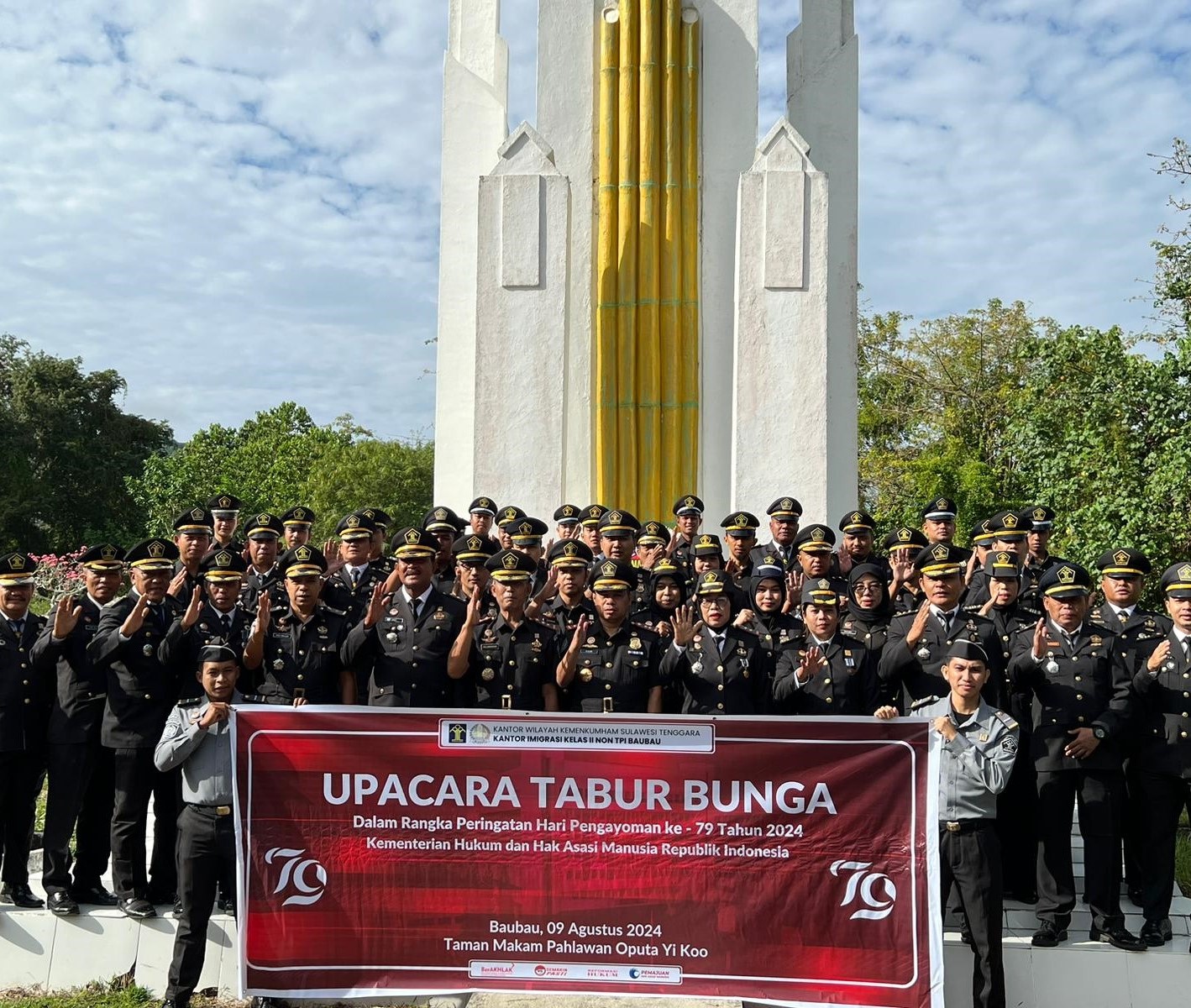 Imigrasi Baubau Menyelenggarakan Upacara Tabur Bunga Memperingati Hari Pengayoman ke-79